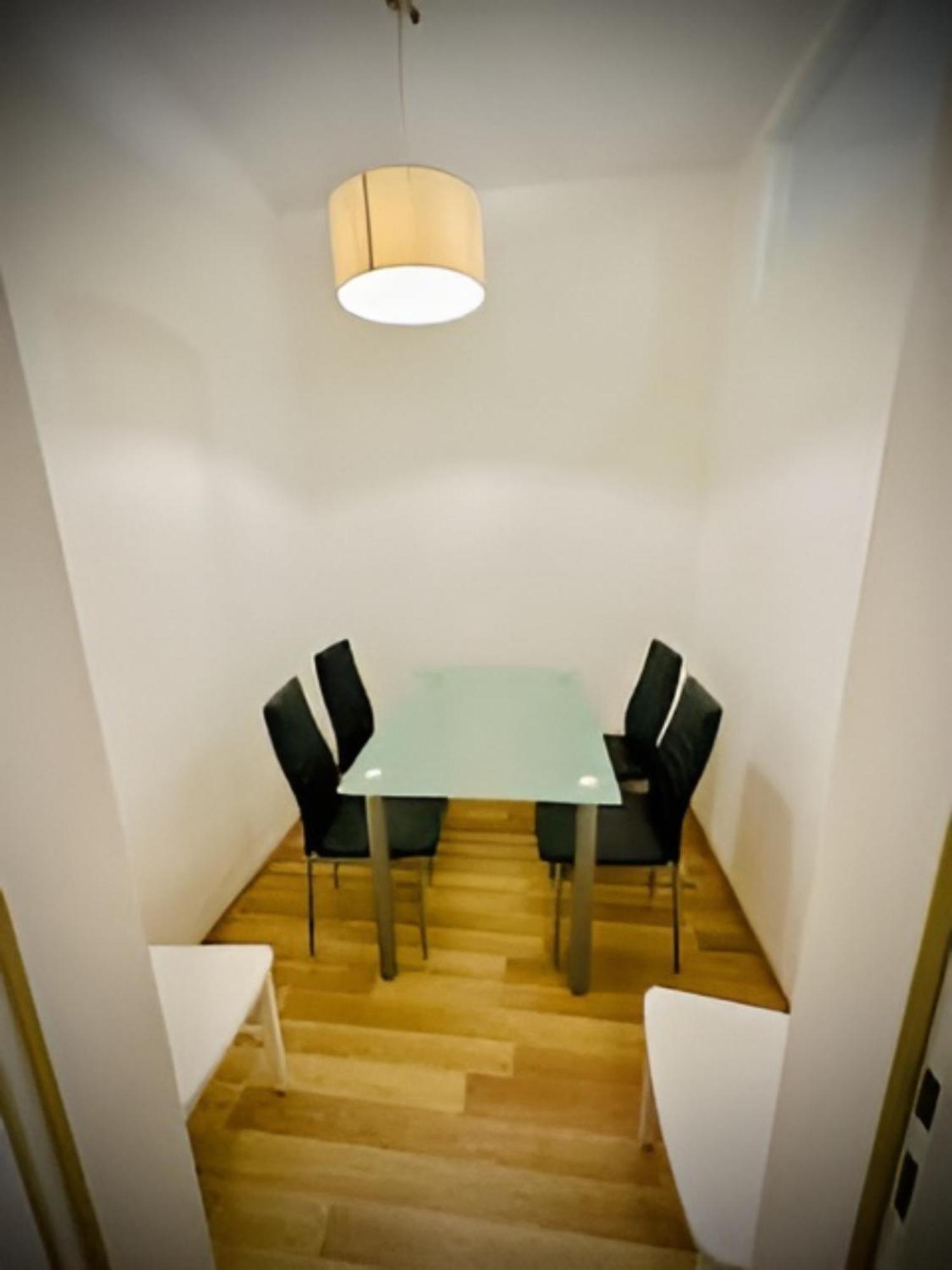 Apartment Spacious 2br Apt, Only 10min To Westbahnhof Wien